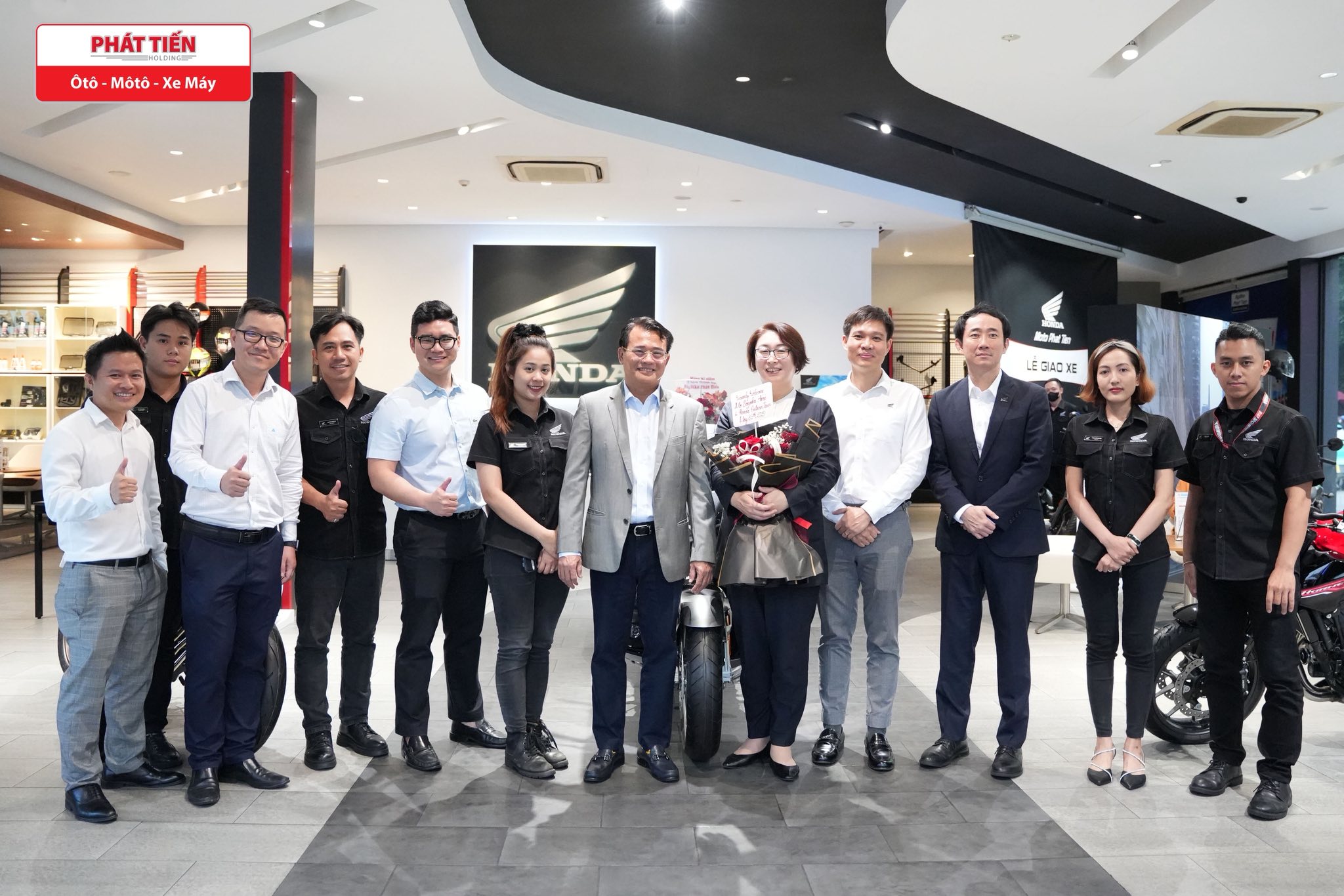 HONDA DREAMWING PHÁT TIẾN VINH DỰ ĐÓN TIẾP TỔNG GIÁM ĐỐC HONDA VIỆT NAM – MS. SAYAKA ARAI