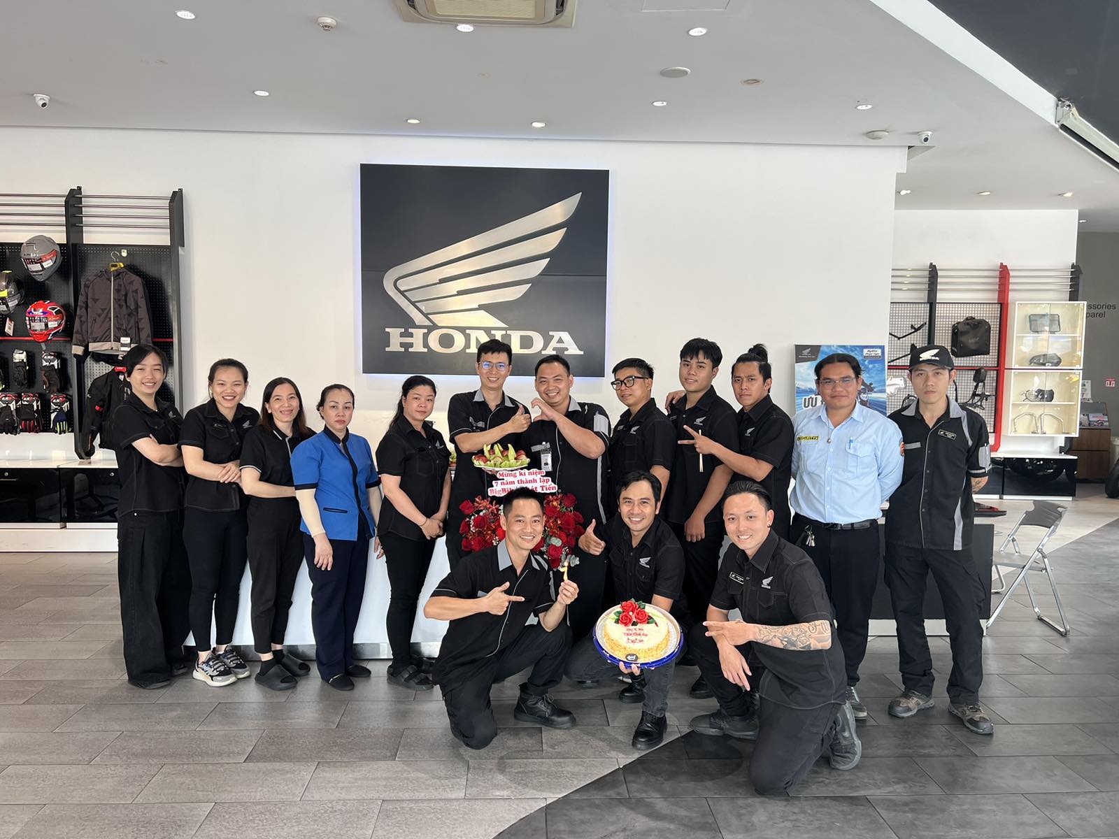 HONDA DREAMWING PHÁT TIẾN – KỶ NIỆM 7 NĂM THÀNH LẬP