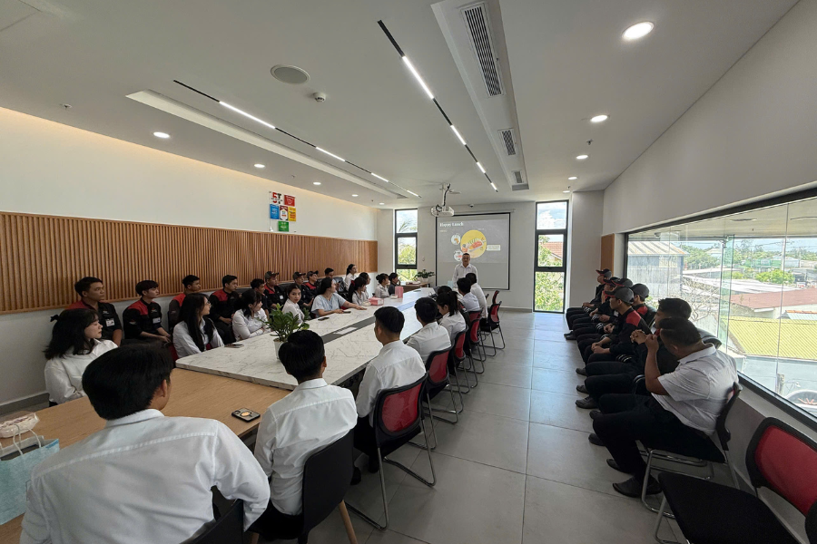 [MVL] “Buổi Trưa Vui Vẻ” tại Mitsubishi Vĩnh Long – Kết Nối & Lan Tỏa Năng Lượng Tích Cực