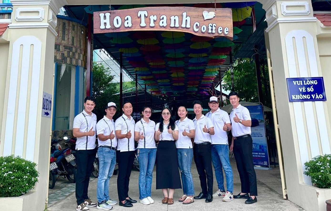 FEEL THE PERFORMANCE – PHIÊU MÃNH LỰC – BỪNG KHOẢNH KHẮC