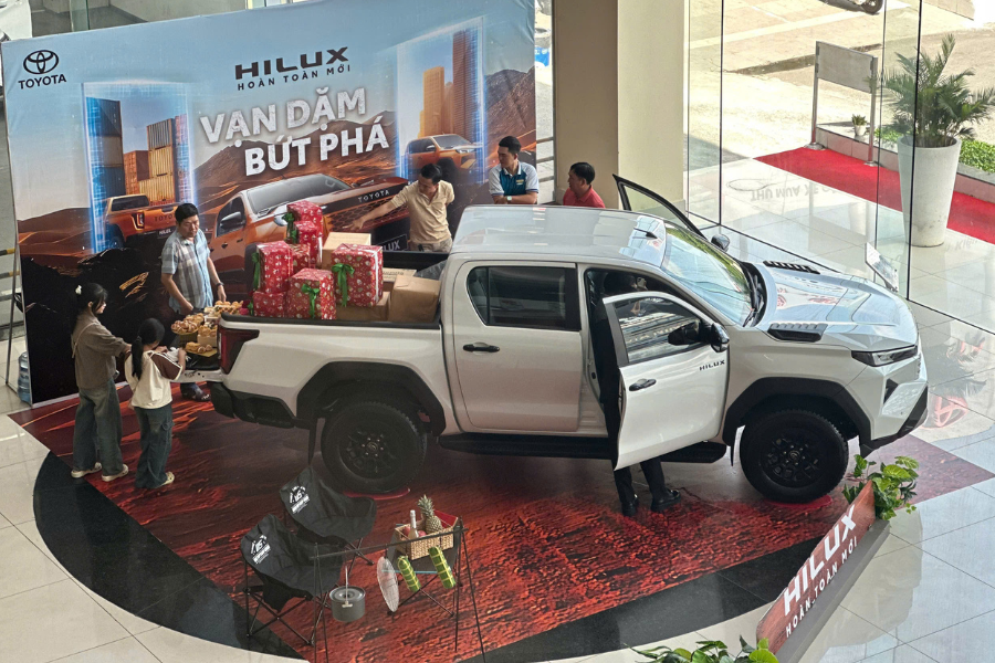 SỰ KIỆN ĐANG DIỄN RA – HILUX HOÀN TOÀN MỚI CHÍNH THỨC RA MẮT