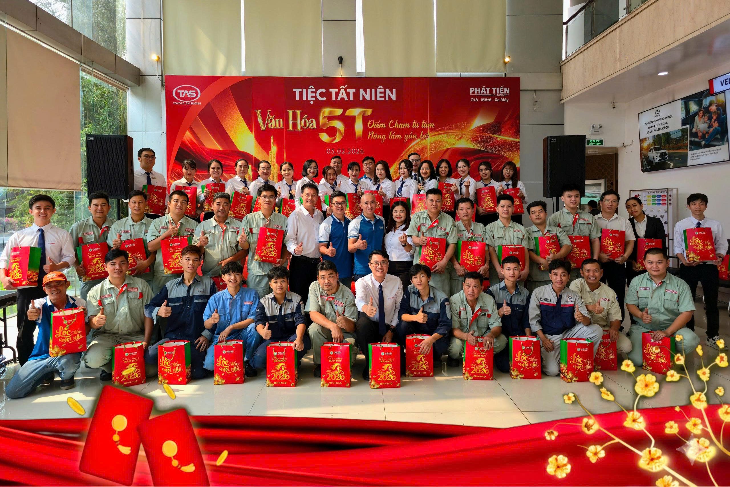 TRÂN TRỌNG NHỮNG CỐ GẮNG – GỬI TRAO TẾT ẤM ÁP ĐẾN ĐẠI GIA ĐÌNH TOYOTA AN SƯƠNG & TOYOTA TRƯỜNG CHINH