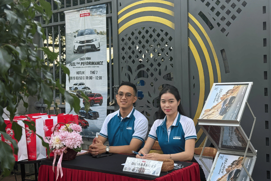 FEEL THE PERFORMANCE tháng 8 – Khi mỗi hành trình bắt đầu từ một lần cầm lái