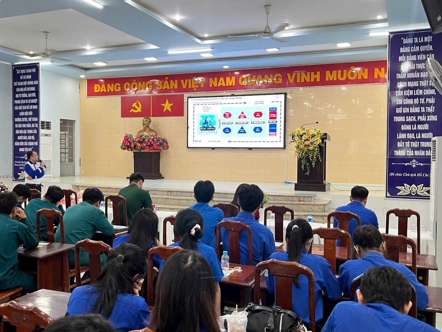 Thu Cũ Đổi Mới – Hướng Dẫn Lái Xe An Toàn Cùng HEAD Phát Tiến
