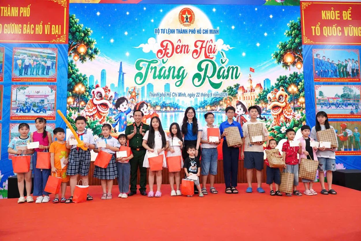 PHÁT TIẾN HOLDING THẮP SÁNG MÙA TRĂNG YÊU THƯƠNG TẠI “ĐÊM HỘI TRĂNG RẰM” 2026